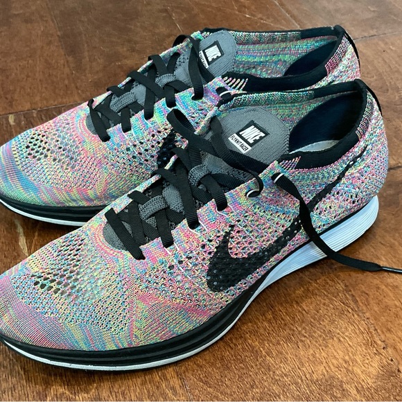 Nike Flyknit Racer 